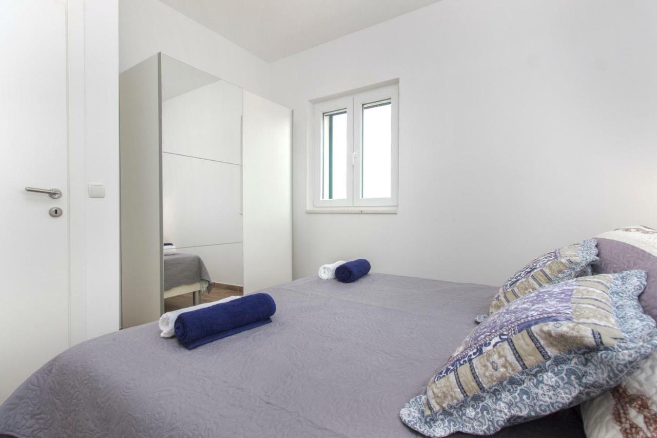 Riva Apartment Krapanj Exterior photo
